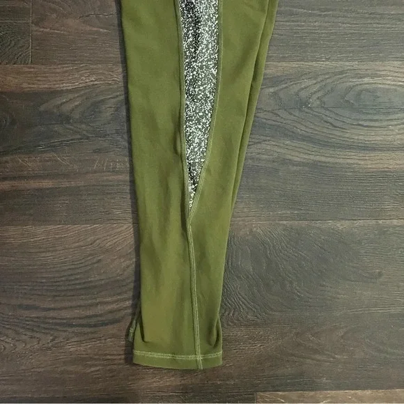ZYIA Active Olive Green Speckled Stripe 7/8 Leggings Size 8-10 - Picture 10 of 10